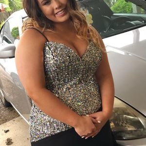 Meet your Posher, Katelyn